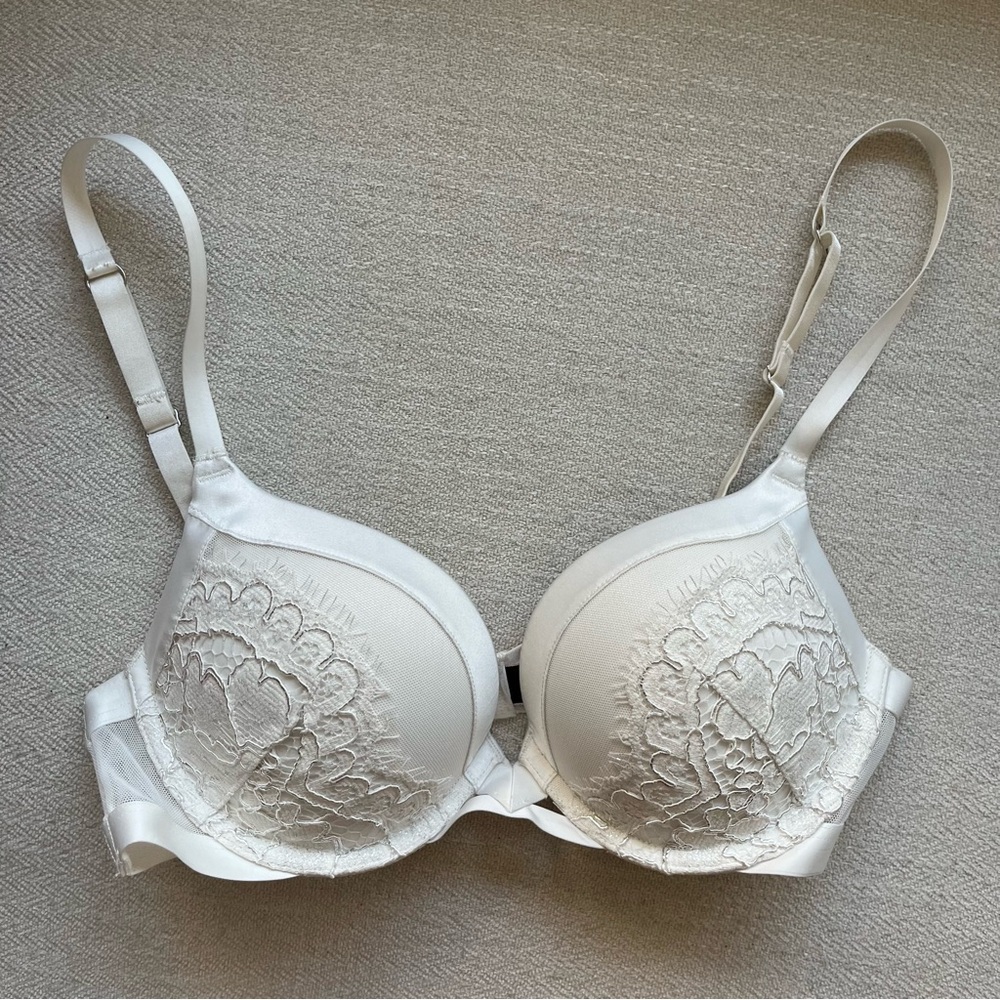 Victoria’s Secret Bra 32C